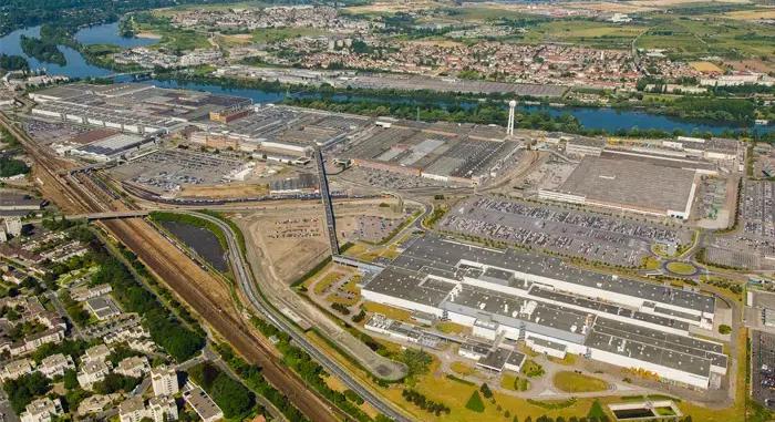 Nagy múltú létesítményben szünteti be az autógyártást a Stellantis