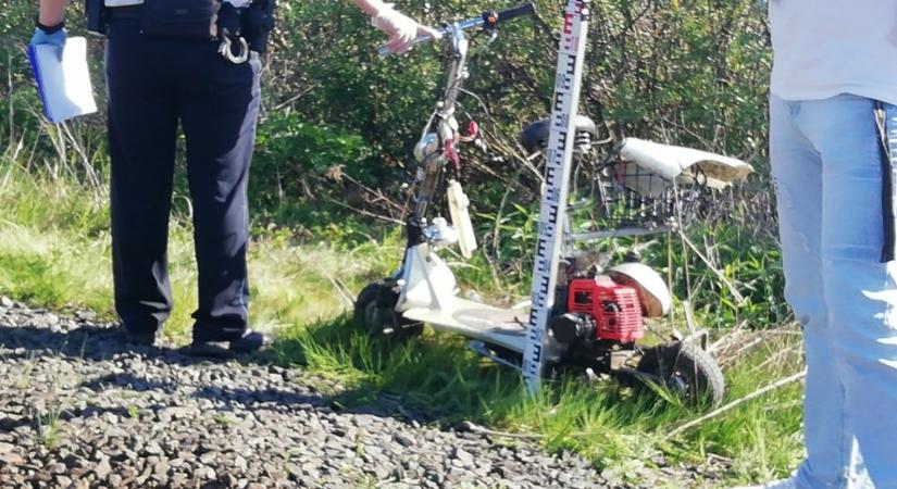 Tragédia Gödöllőn: zajvédő falnak csapódott és meghalt a 14 éves rollerező kisfiú