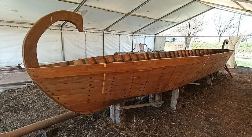 Vízre vár az őrnaszád!