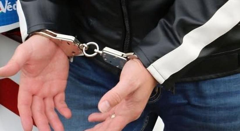 Majdnem szétdurrant az alkoholszonda, amikor a szlalomozó sofőr belefújt Lőrinciben