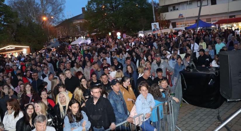 Krisz Rudi Celldömölkön is tudta, hogyan szólítsa meg a közönséget - fotók