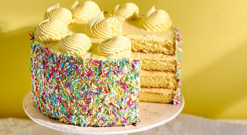 Ez a tökéletes japán piskóta titka – így készíts belőle mennyei vaníliatortát