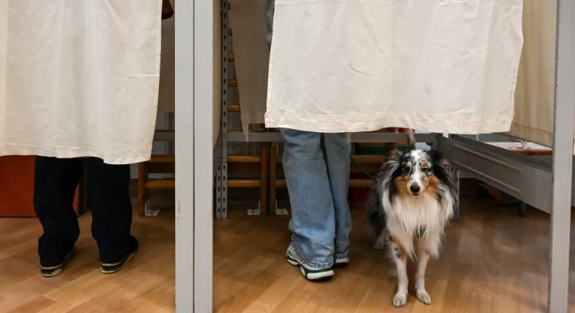 Rendszerszintű egyenlőtlenségek, orosz befolyás, kampány állami pénzből – ilyen volt a választás a II. civil választási jelentés szerint