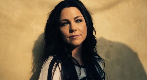 Evanescence: "a mai világban nehéz eldönteni, hogy mi a valós és mi a hazugság"