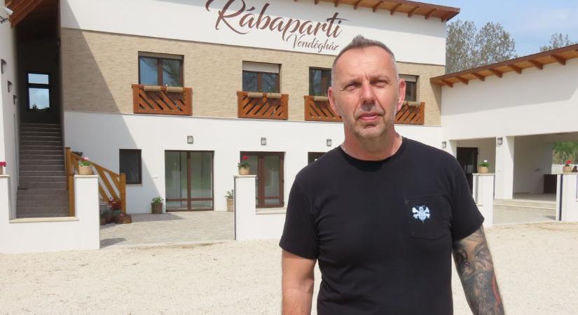 Megmenekült a Rábaparti csárda, vendégházként működik tovább az ikonikus épület - fotók, videó