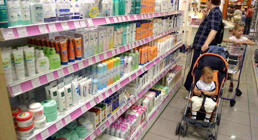 Patkányméreggel zsarolják a bébiételgyártót, figyelmeztetik az ingázókat