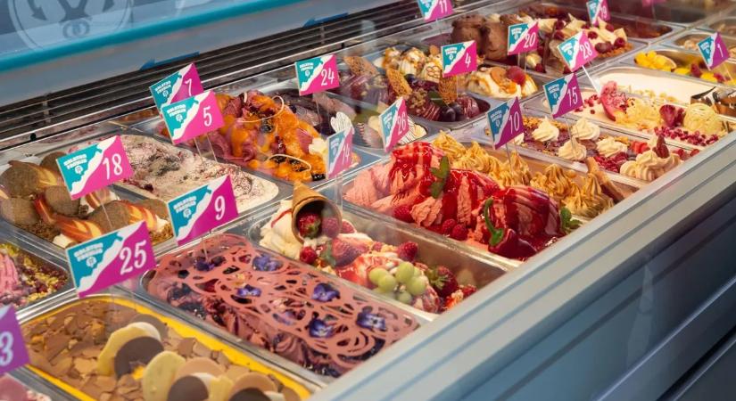 Vannak turisták, aki kifejezetten nyalni jönnek a Balatonra – nyakunkon a hagyományos fagyiverseny