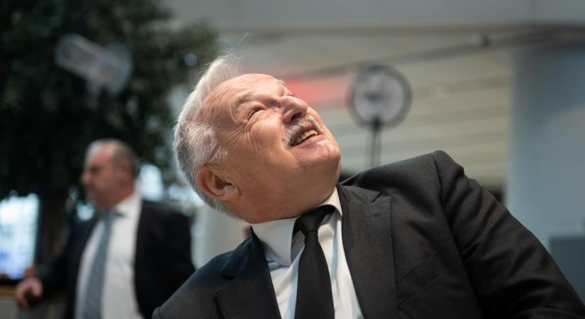 Nem megy simán az üzlet a Molnak, Hernádi Zsolt most is Szerbiában tárgyal a NIS orosz többségi tulajdonának a megvásárlásától