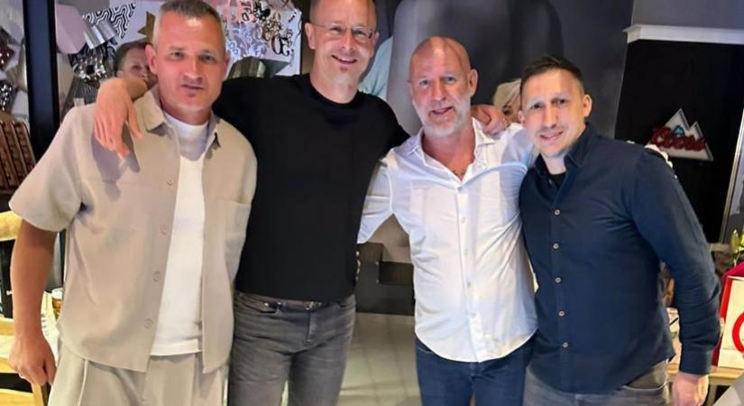 Szijjártó Péter először posztolt a Fidesz választási zakója után