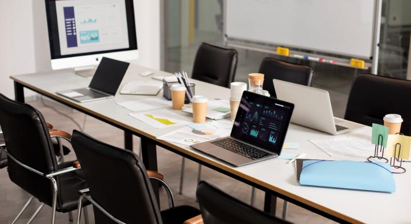 Miért marad az elégedetlen munkavállaló? A vezetői vakfoltok titka