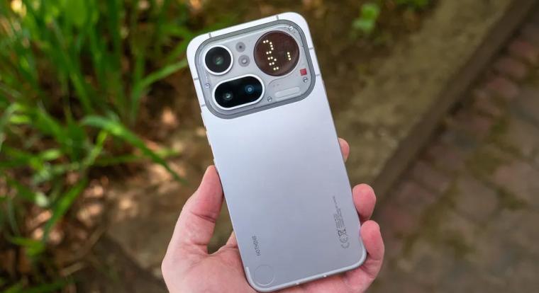 Majdnem elnyűhetetlen lett a Nothing új mobilja