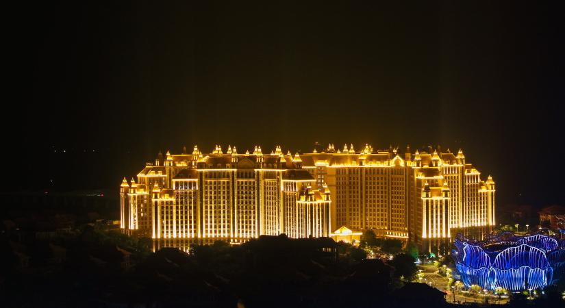 Összeomlott a birodalom, vallott az ingatlankirály