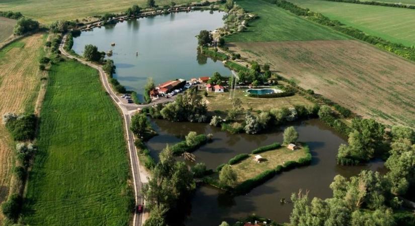 A Mátravíz Horgásztó ritka kivételes horgászhely Mezőtárkány határában