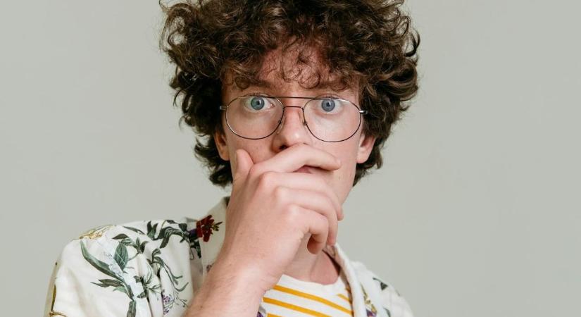 Elfeledett foglalkozások, újra meg újra lángra lobbanó épület – ez a közös bennük