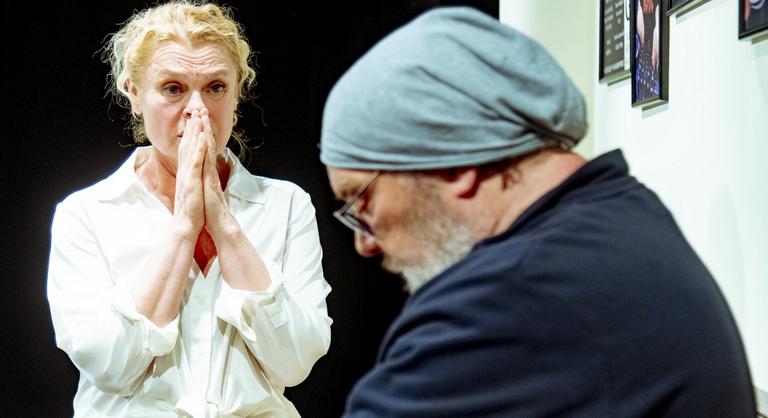 A férfi nem kér több kemót, a nő hallani sem akar róla