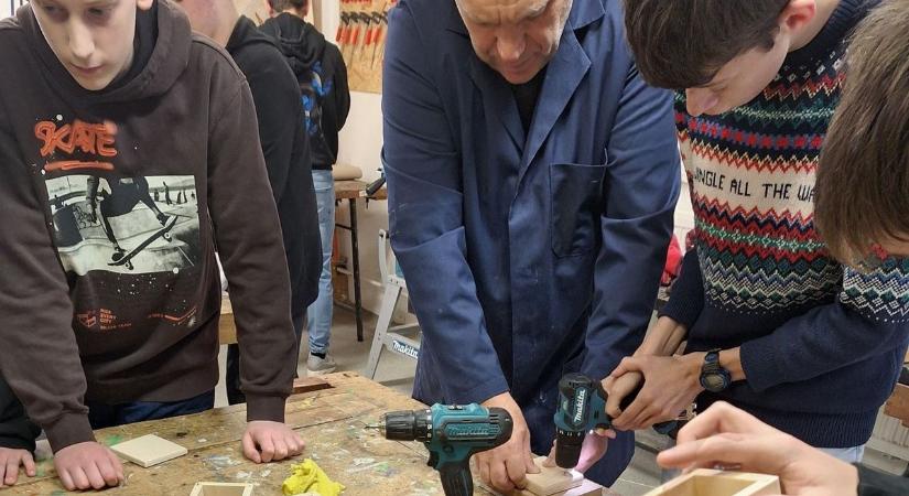 Életük muffinját sütötték a szakmákkal ismerkedő kaposvári hetedikesek