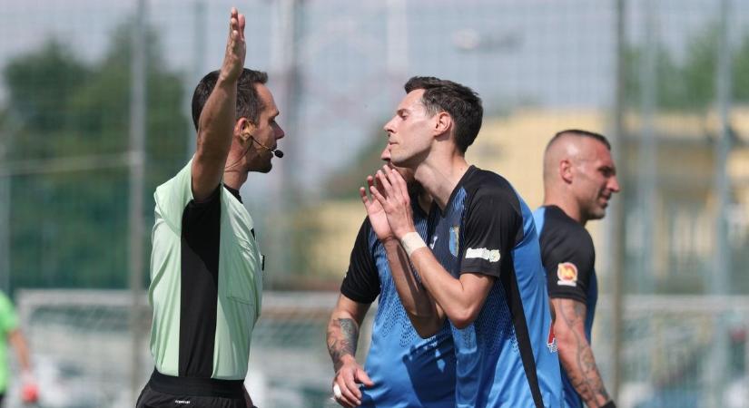 FC Hatvan: egy órát emberhátrányban játszottak Kisvárdán