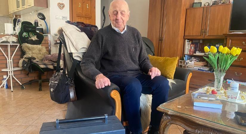 Fél évszázad után új otthonába került az andornaktályai vándormozis gépe