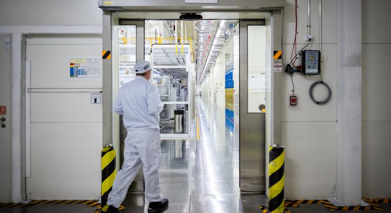 A választások után kiderült: nem találtak jelentős szennyezést az akkumulátorgyárak környezetében