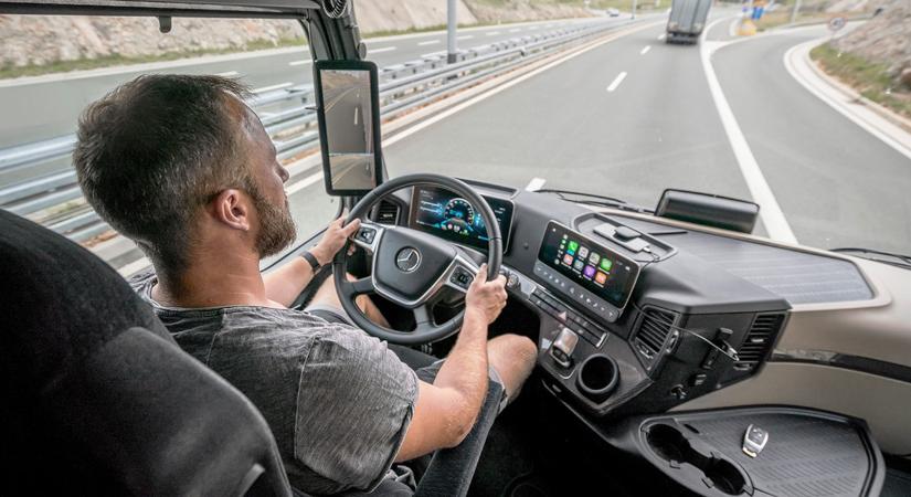 Tükör kontra kamera a nehézgépeken: mit mond egy profi?