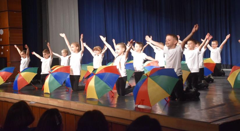 Fejlesztésre fordítják a karcagi jótékonysági bál bevételét – galériával, videóval