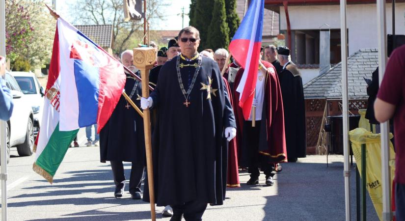 Hagyomány, közösség és kiváló borok ünnepe Szádalmáson