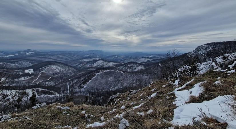 Kőkemény mínuszok Hevesben: ezen a helyen még április közepén is visszaköszön a tél