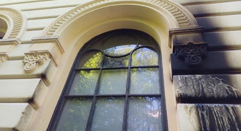 Zsinagógára támadtak