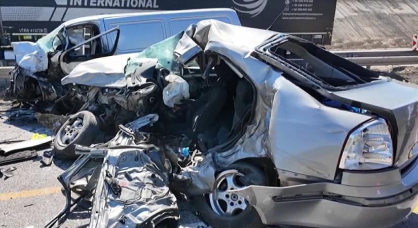 Drámai, sokkoló részletek: Így történt a halálos baleset az autópályán! (videó)