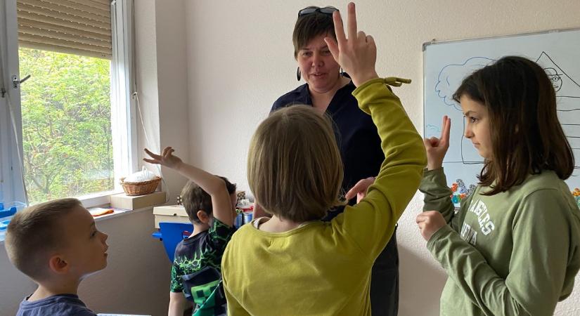 Unatkozik az iskolában a gyerek? Ez a tanulási módszer megváltoztathatja a hozzáállást  fotók, videó