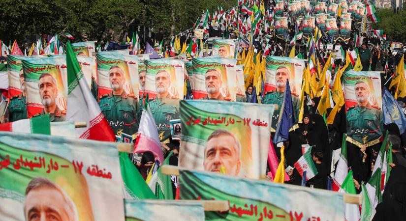 Teljesen elborulhat Irán – már minden hajó visszafordult