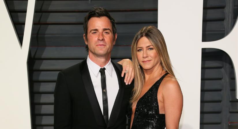 Félmeztelen fotó: óriási hírt jelentett be Jennifer Aniston exe