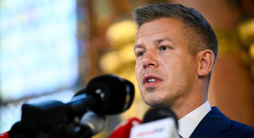 Ami azóta történik, az jogi értelemben kormányváltás még akkor is, ha jelentős következményekkel és átalakításokkal jár