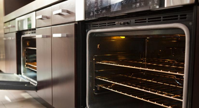 Évekig rosszul használtad: ezért van valójában a fiók a sütő alatt