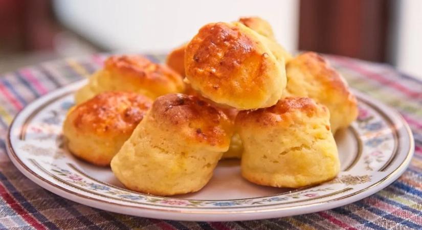 Ha tejföl helyett ezt teszi a pogácsába, igazán puha és omlós lesz