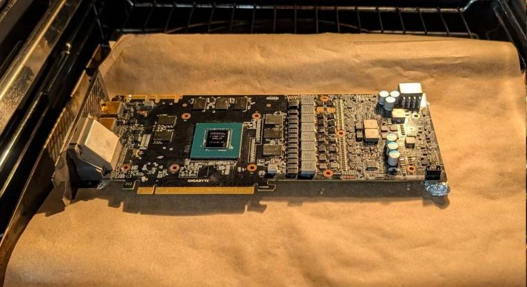 Ez a srác megsütött egy haldokló GTX 1080-at, ami ettől megjavult