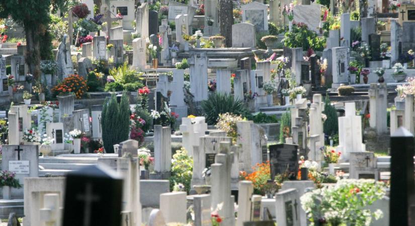 Gyalázat az egyik zalai település temetőjében! Sorozatos lopások keserítik meg a gyászoló család életét