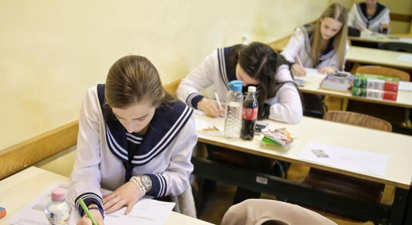 Matekérettségi 2026: ilyen feladatokra, témakörökre számíthattok az írásbelin
