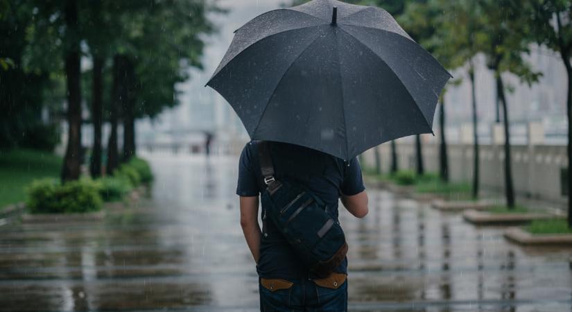 Durva időjárás lehet ma: ezekre a megyékre figyelmeztetést is kiadtak