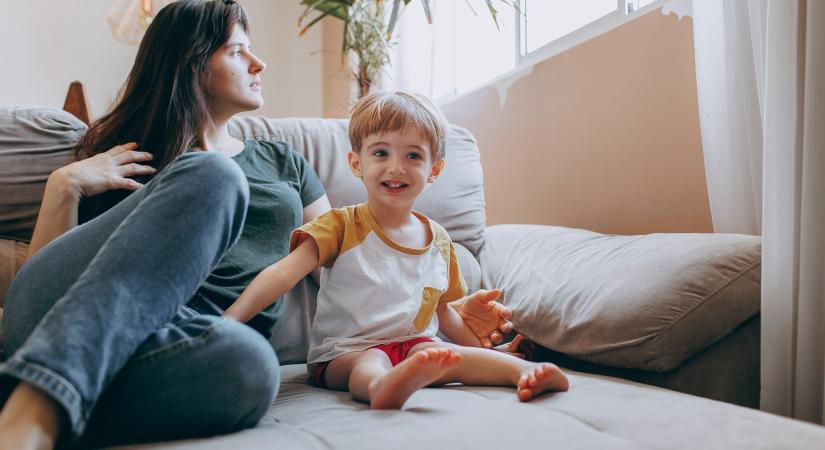 „Hallottad már valakitől, hogy apuka miért nem neveli meg a gyereket? Nos, én sem.” Miért mindig az anyák a hibásak, ha a gyerek rosszul viselkedik?