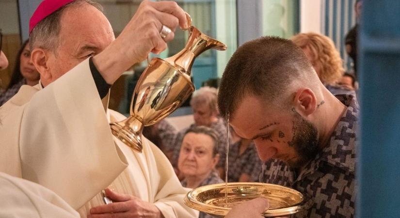 Különleges szentmisét tartottak a veszprémi börtönben