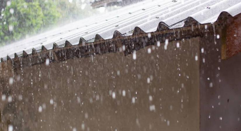 Kegyetlen zivatarokat hoz a hidegfront hétfőn: jégeső is várható ezekben a vármegyékben