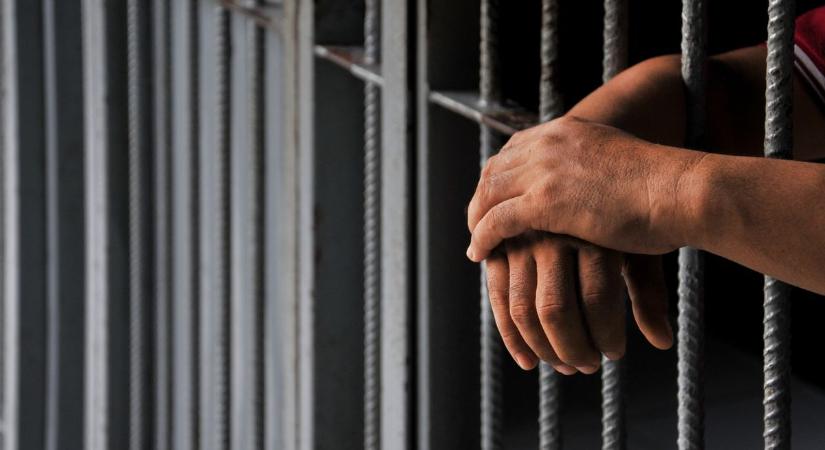 Börtönből irányították a telefonos csalóhálózatot, majd mosták a pénzt tisztára