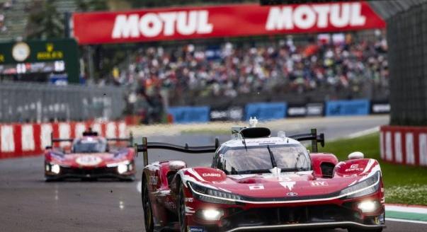 WEC: Kitaktikázta a Toyota a Ferrarit Imolában