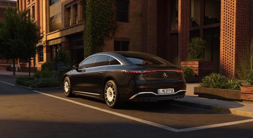Már Magyarországon is konfigurálható a megújult Mercedes EQS