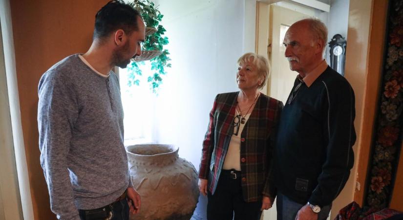 Múlt és jövő, kéz a kézben