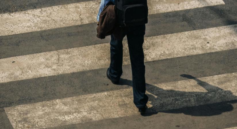 Kolozs megye: kamion gázolt el egy gyalogost az átjárón