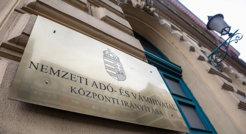 Jó hírt kaptak a NAV-tól a lakáskiadók