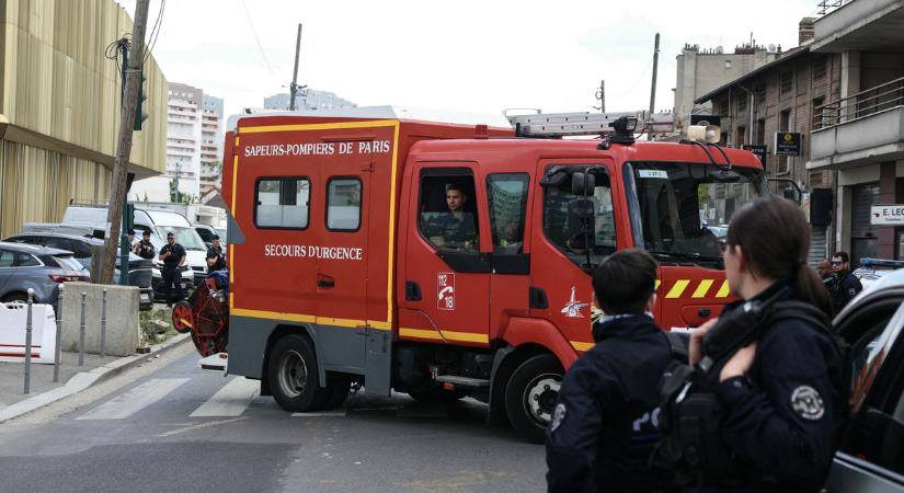Második világháborús bombát robbantottak Párizsban, ezreket kellett evakuálni