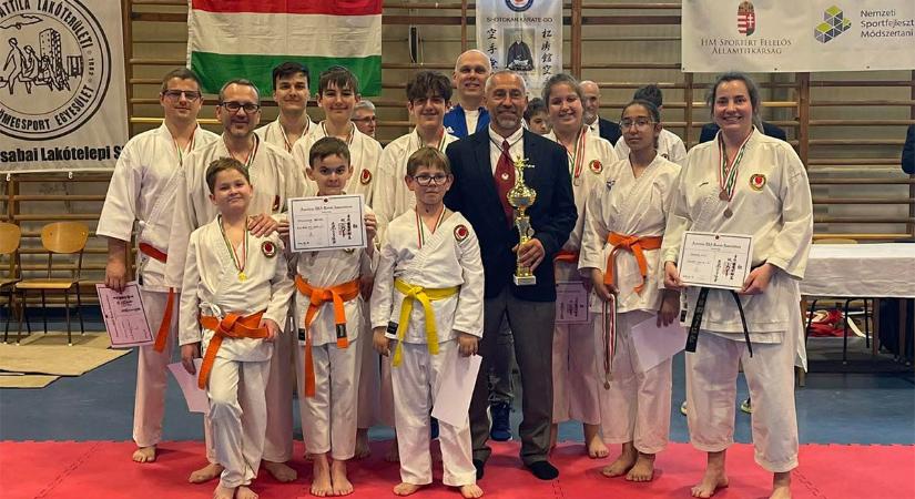 Rangos shotokan versenynek adott otthont Békéscsaba